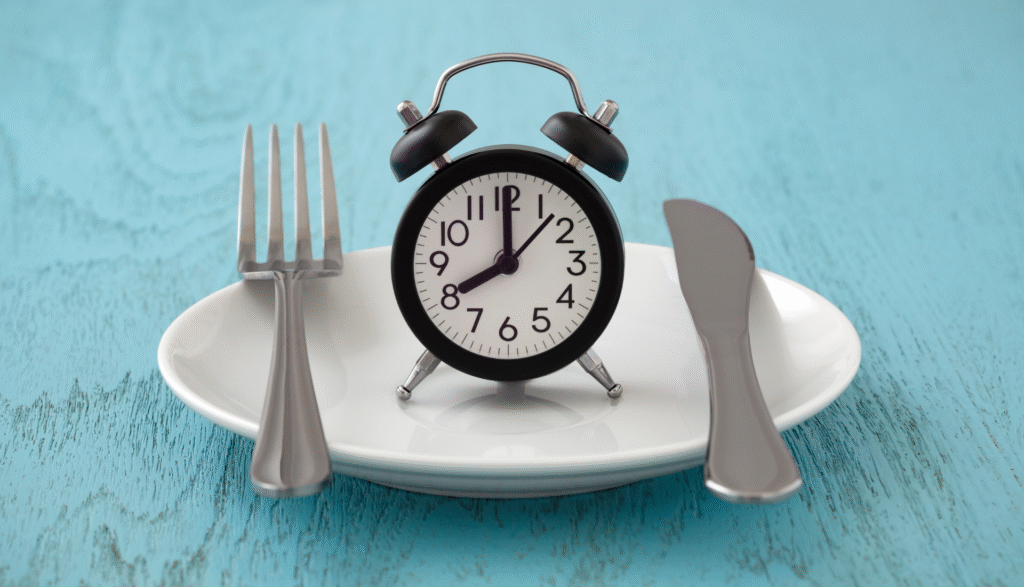 El ayuno intermitente y los atracones - Francela Jaikel Psicóloga Especialista en Trastornos Alimentarios